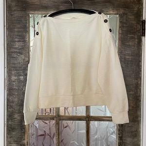 Women’s light weight sweater